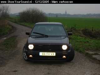 showyoursound.nl - Golf 2 GTI - marc verhoeven - SyS_2005_12_12_0_47_4.jpg - ja ja mijn trouwe 4 voeter